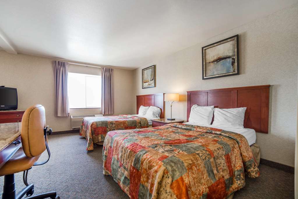 Rodeway Inn & Suites Nampa - photo 11