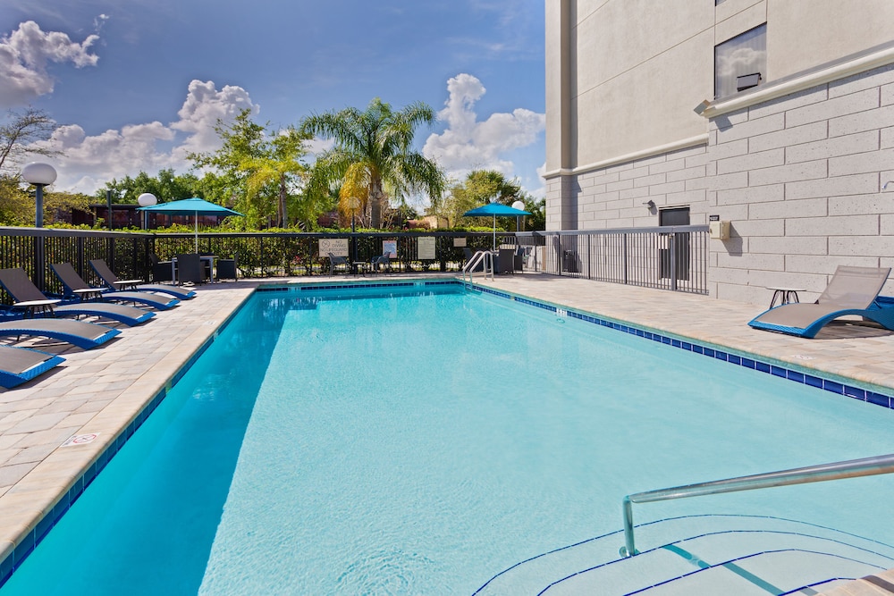 Hampton Inn & Suites Orlando Intl Dr N - photo 38