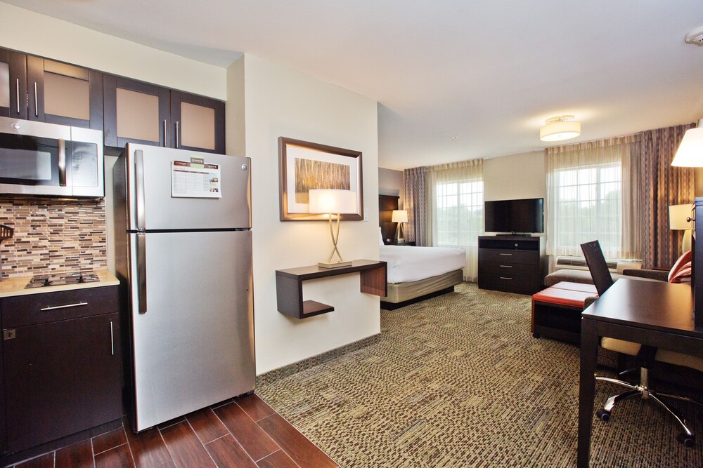 Staybridge Suites Austin South Interstate Hwy 35 by IHG - photo 9