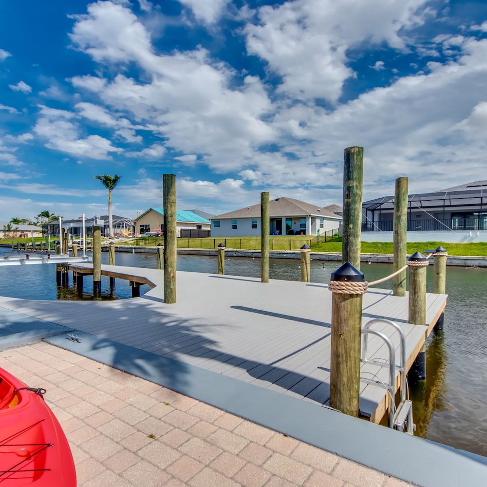 Golden Globe luxury on the canal with poolspa - photo 88
