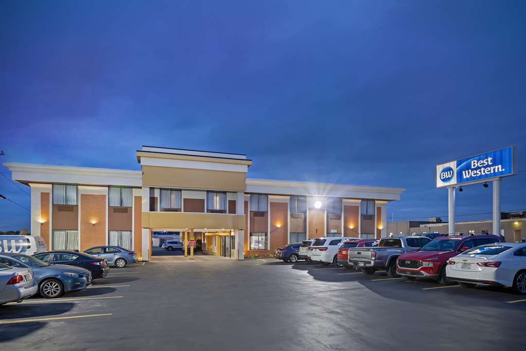 Best Western Inn at the Rochester Airport