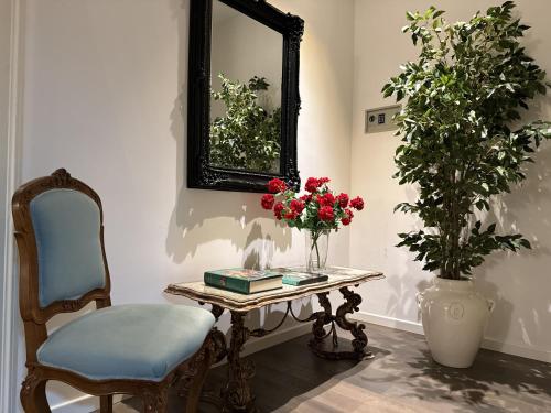 Victoria's Apartment — 4-Star Luxury Hotel in Palermo, Italy