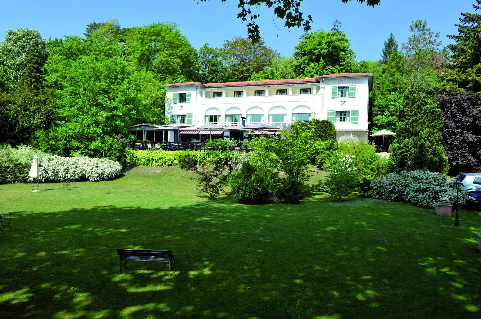 Hostellerie Du Country Club — hotel in Samois-Sur-Seine