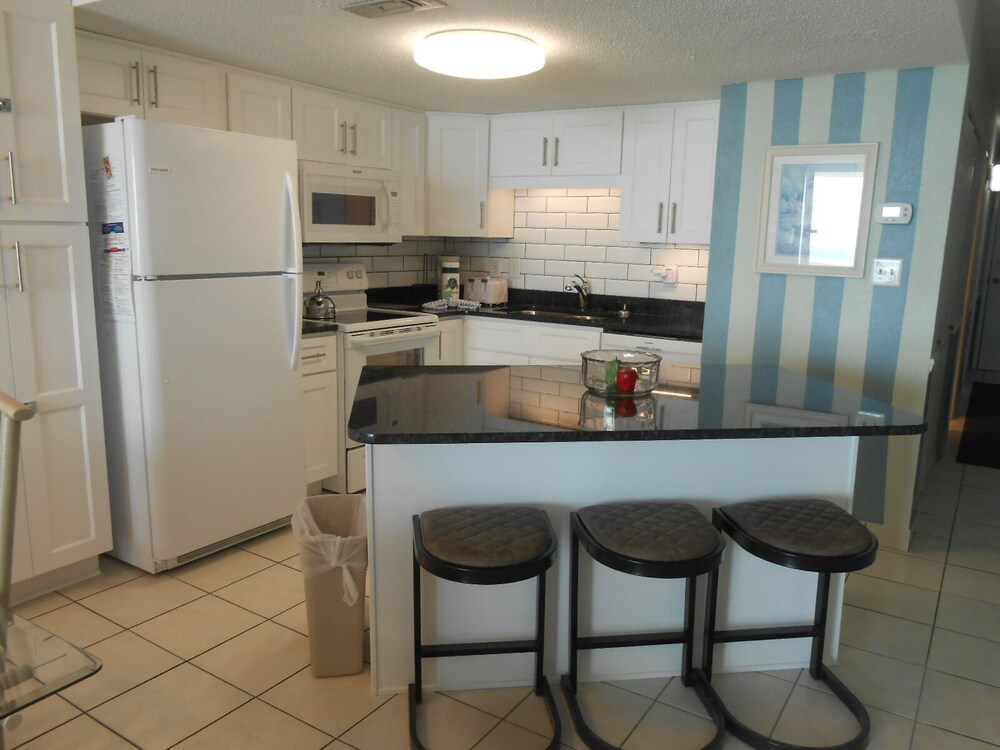 1205 Waters Edge Resort 1 Bedroom Condo by Redawning - photo 5