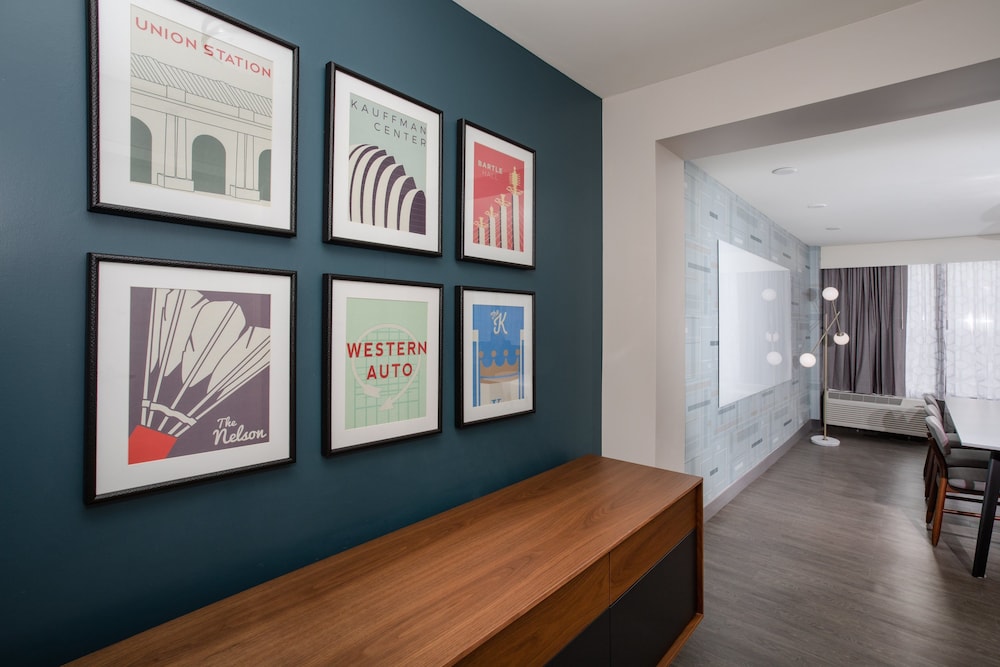 Crowne Plaza Kansas City Downtown by IHG - photo 46