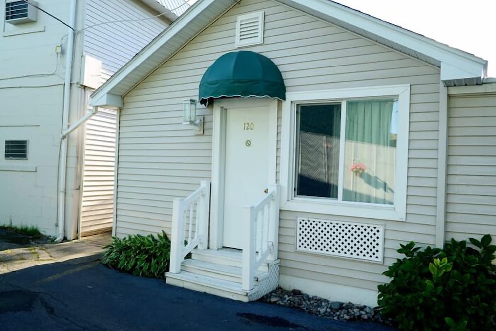 Lockview Motel - photo 11