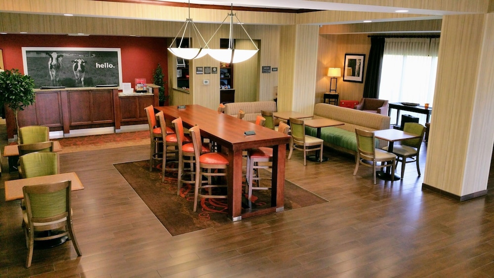 Hampton Inn Tomah - photo 2