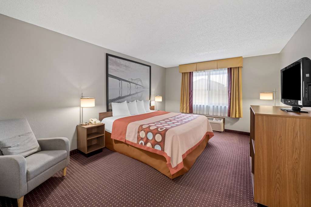 Super 8 by Wyndham Waverly - photo 16