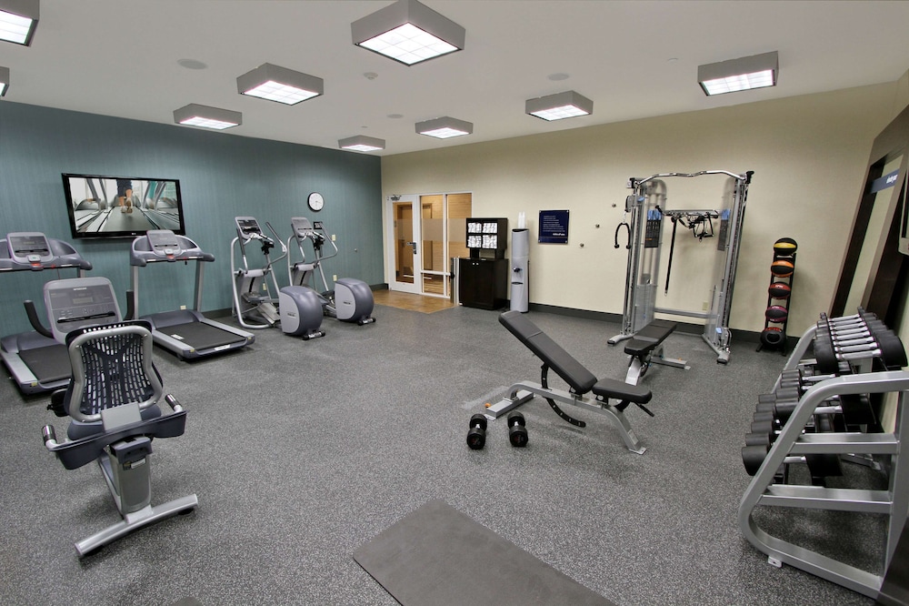 Hampton Inn & Suites Winnie - photo 25