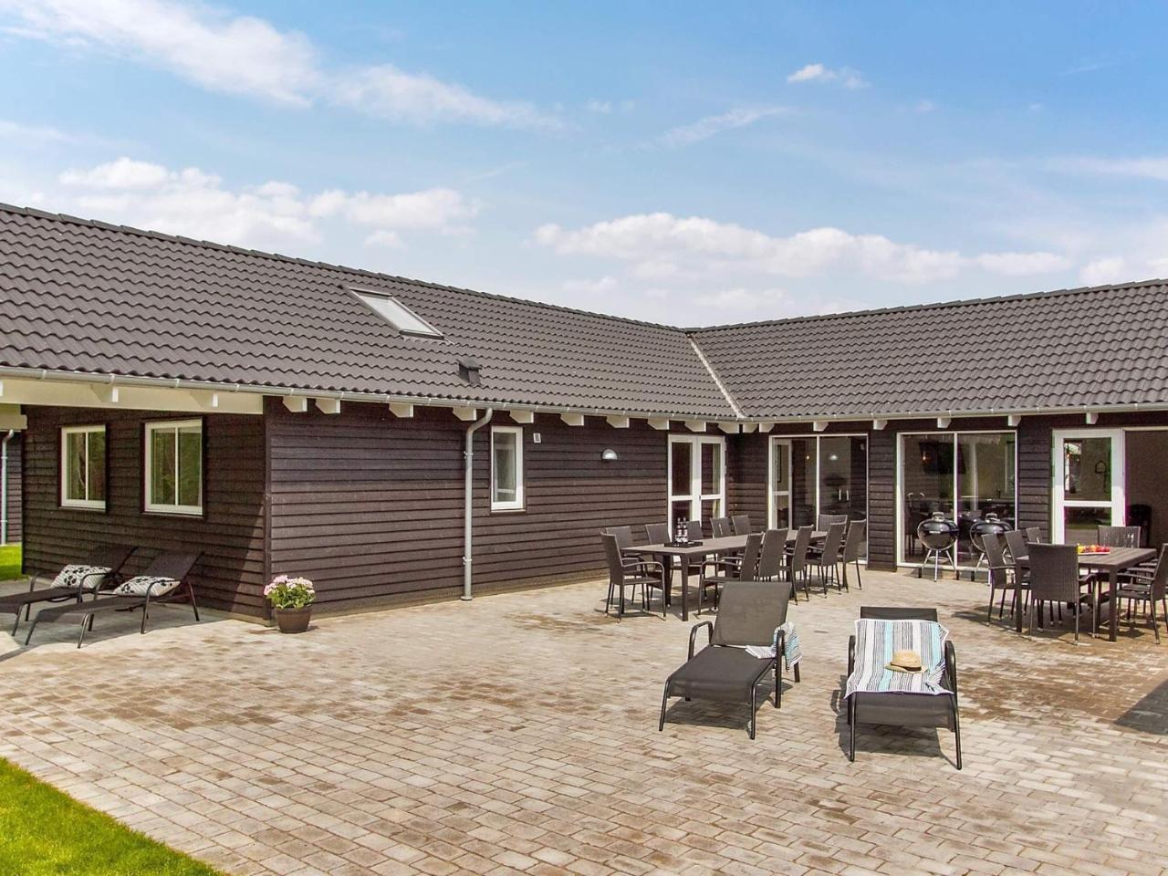 24 person holiday home in Hasselberg — 4-Star Luxury Hotel in Kappeln, Germany