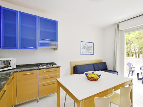 Apartment Parco Hemingway 27 by Interhome — 4-Star Luxury Hotel in Lignano Sabbiadoro, Italy