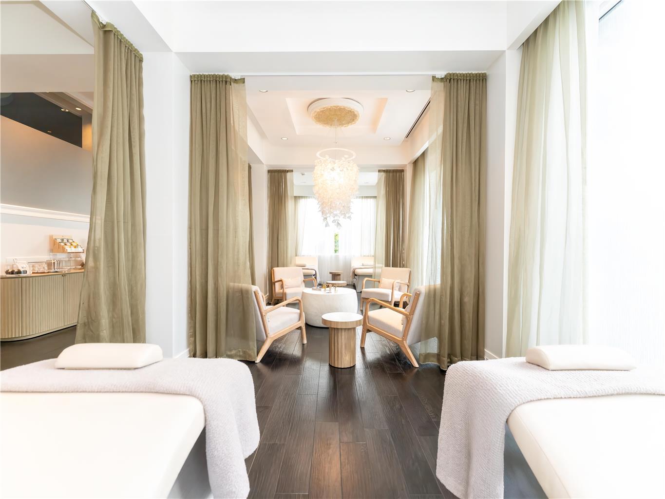 Eau Resort & Spa - photo 67