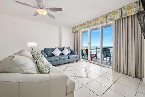 Luxury 10th Floor 3 BR Condo Direct Oceanfront Wyndham Ocean Walk Resort Daytona Beach 1011 in Daytona Beach, United States