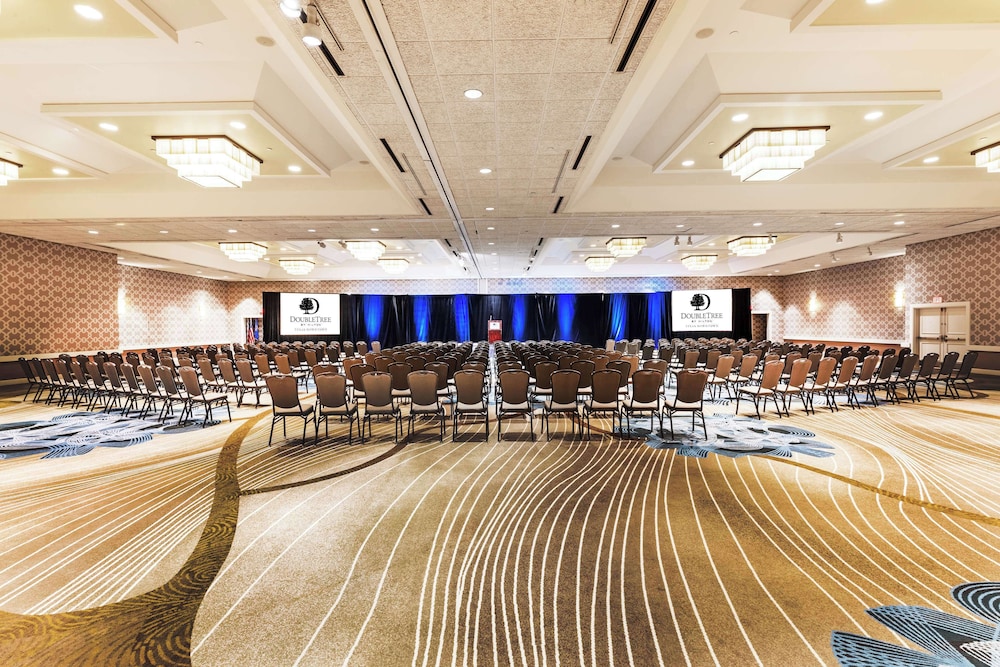 DoubleTree by Hilton Tulsa Downtown - photo 85