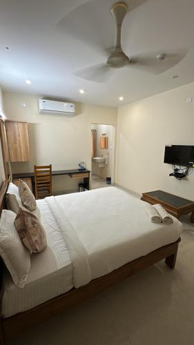 Hotel Gokulam Grand — Pithapuram — photo 5