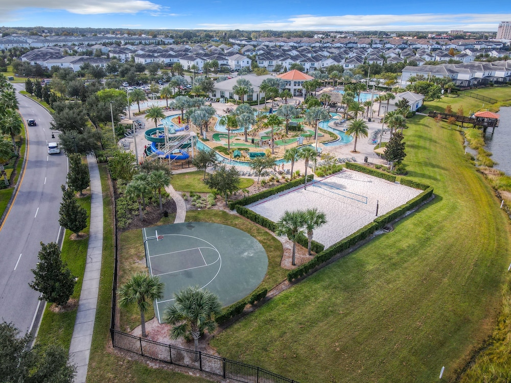 Sophisticated Living at Storey Lake - photo 28