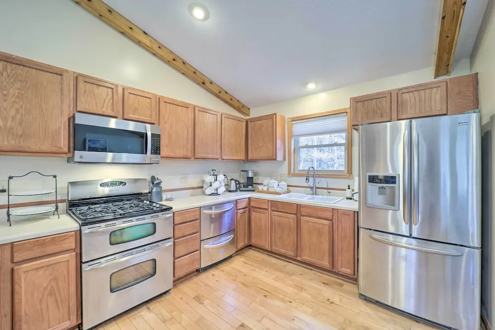 2 Mi to Beech Mtn Family Retreat with Fire Pit in Banner Elk, United States