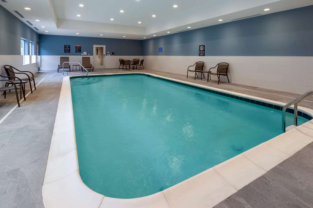 La Quinta Inn & Suites by Wyndham Middletown Goshen - photo 10