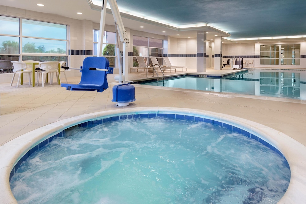 Hilton Garden Inn Buffalo Airport - photo 32
