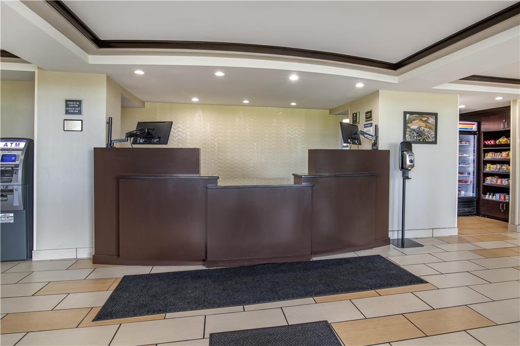 Best Western Plus Keene Hotel - photo 13