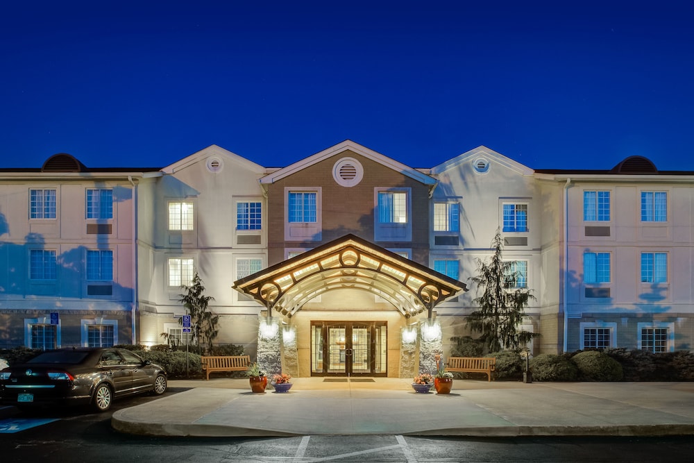 Staybridge Suites Cleveland Mayfield Heights Beachwood by IHG - photo 2