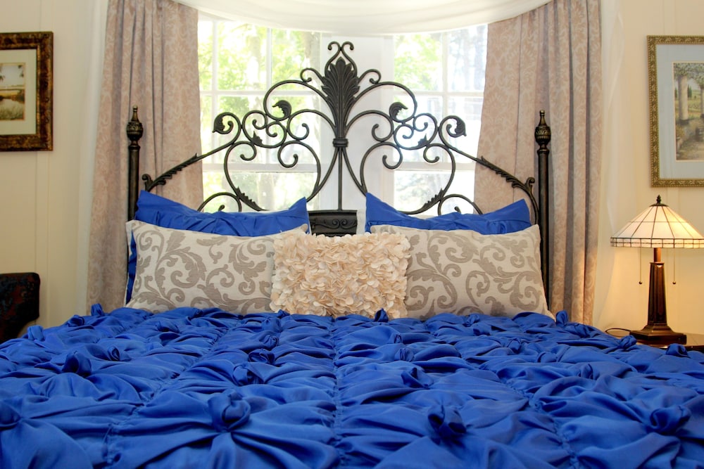 Monarch Cove Inn - photo 23