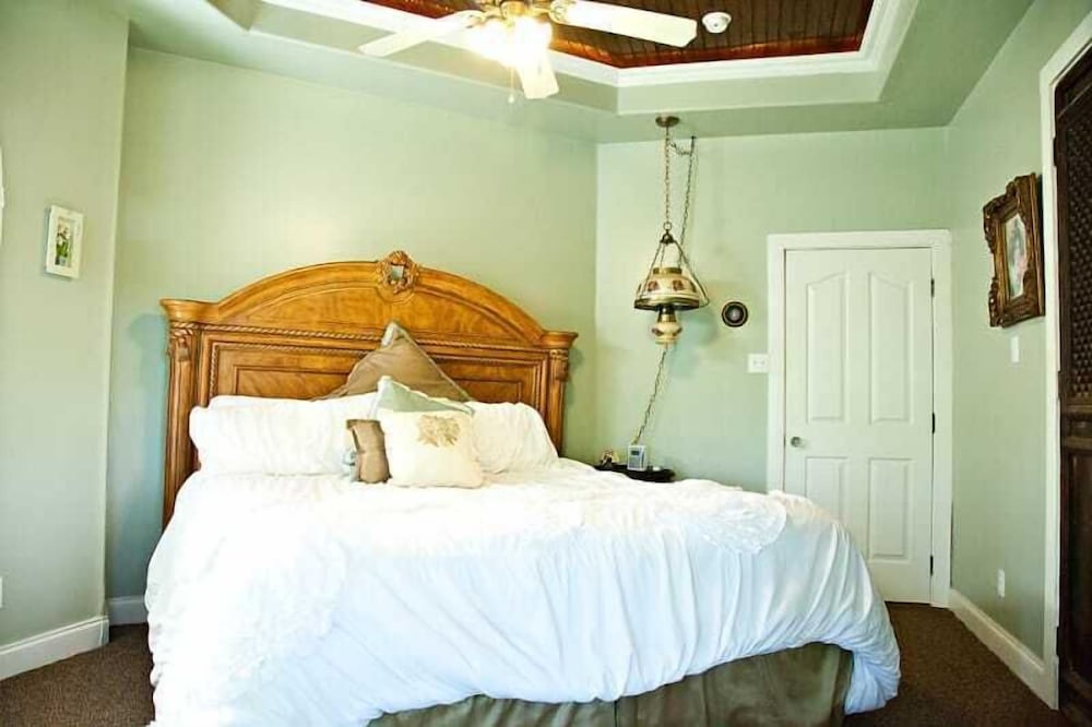 Lillian Farms Bed & Breakfast - photo 32