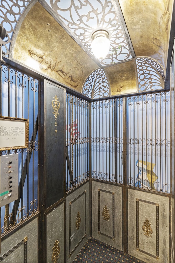 Golden Gate Hotel - photo 33
