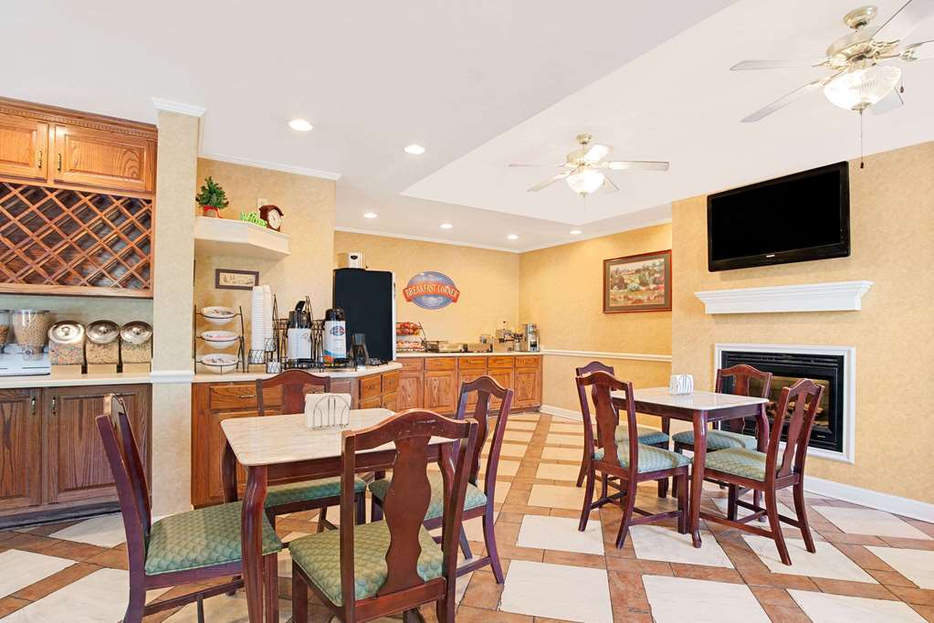 Baymont by Wyndham Pearl - photo 14