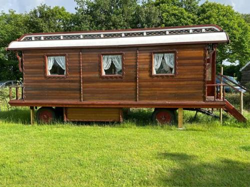 Pipowagen - carbon neutral hotel in Sleen