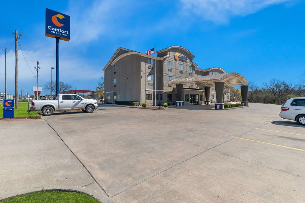 Comfort Inn & Suites Atoka - featured photo