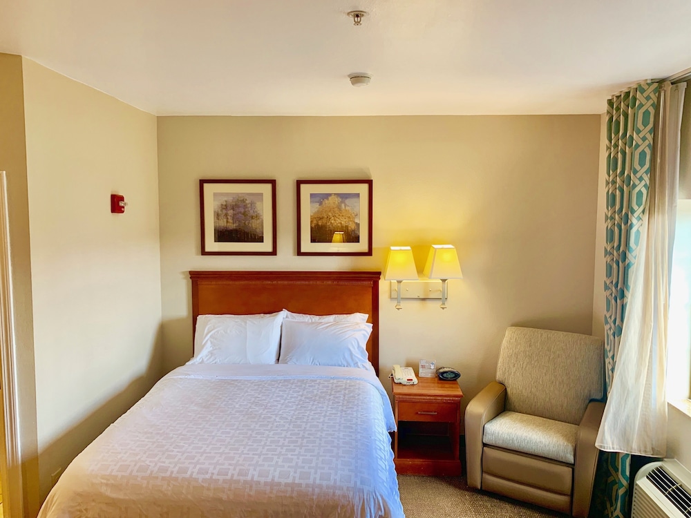 Candlewood Suites Hot Springs by IHG - photo 13