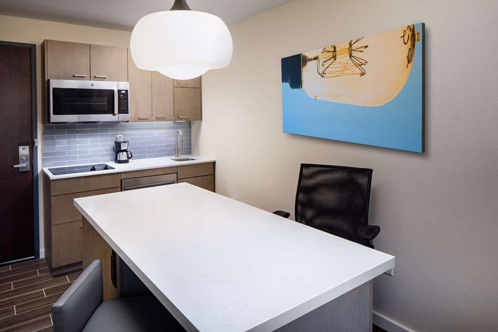 Hyatt House Tallahassee Capitol University - photo 8