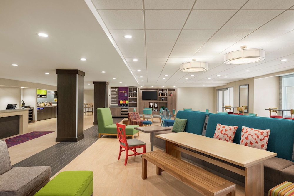 Home2 Suites by Hilton Woodbridge Potomac Mills - photo 2
