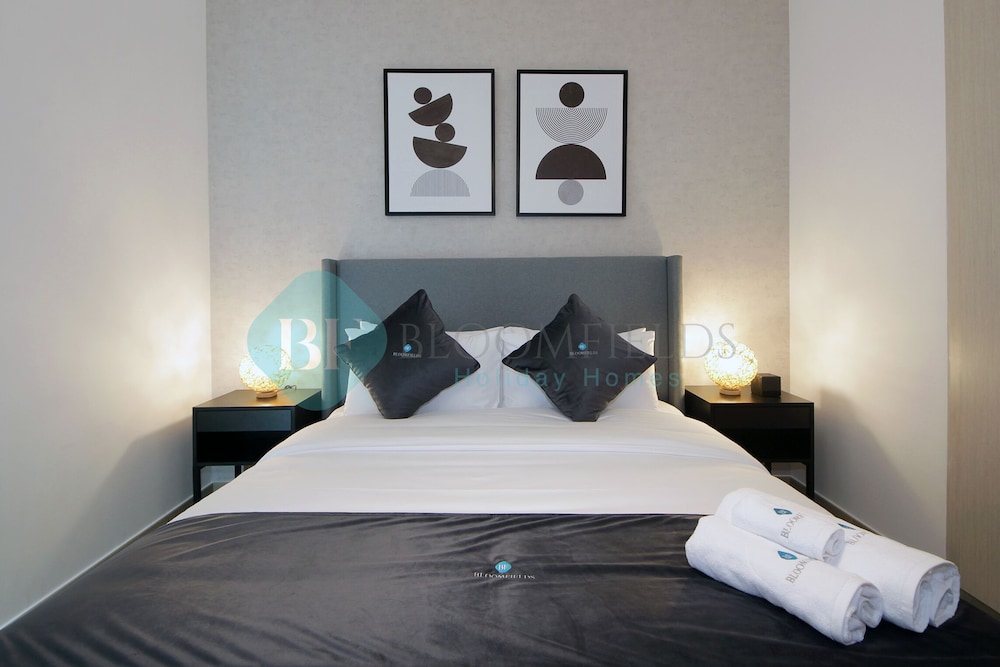 Stunning canal view apartment Yas island — 5-Star Luxury Hotel in Abu Dhabi, United Arab Emirates