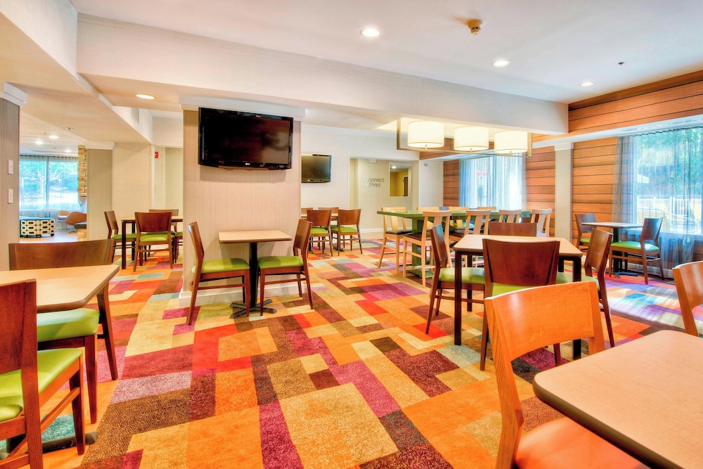 Fairfield Inn By Marriott Raleigh Crabtree - photo 39