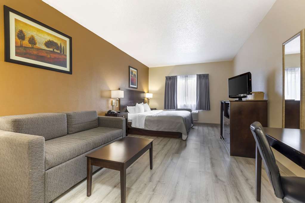 Quality Inn & Suites Wichita Falls I 44 - photo 17