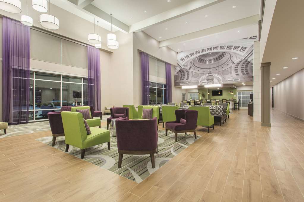 La Quinta Inn & Suites by Wyndham Tumwater Olympia - photo 8