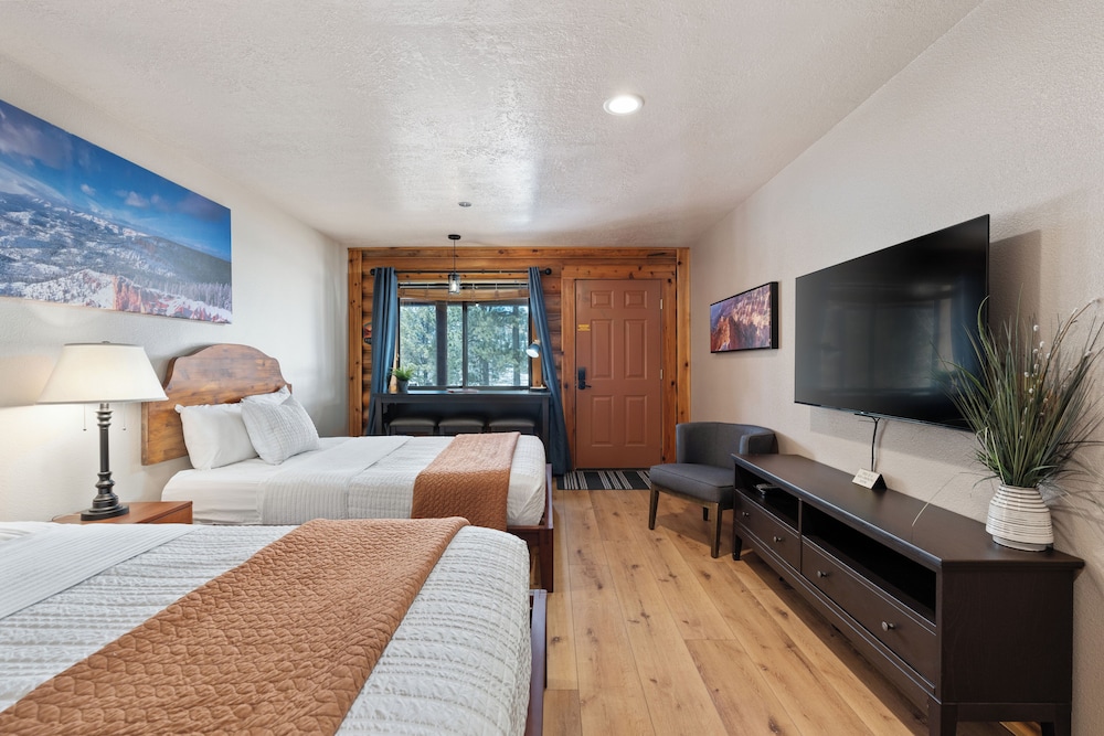 Duck Creek Village Inn - photo 27