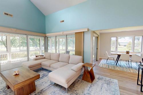 The Plantations 33670 Stratford Rd Unit 6 — 4-Star Luxury Hotel in Lewes, United States