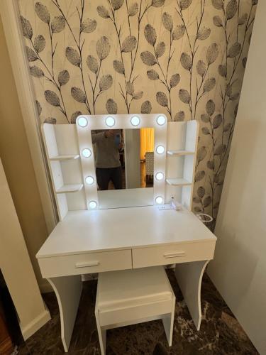 Large Luxury Studio with View in Santa Monica in Santa Monica, United States