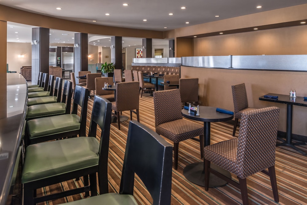 Holiday Inn Ontario Airport by IHG - photo 21