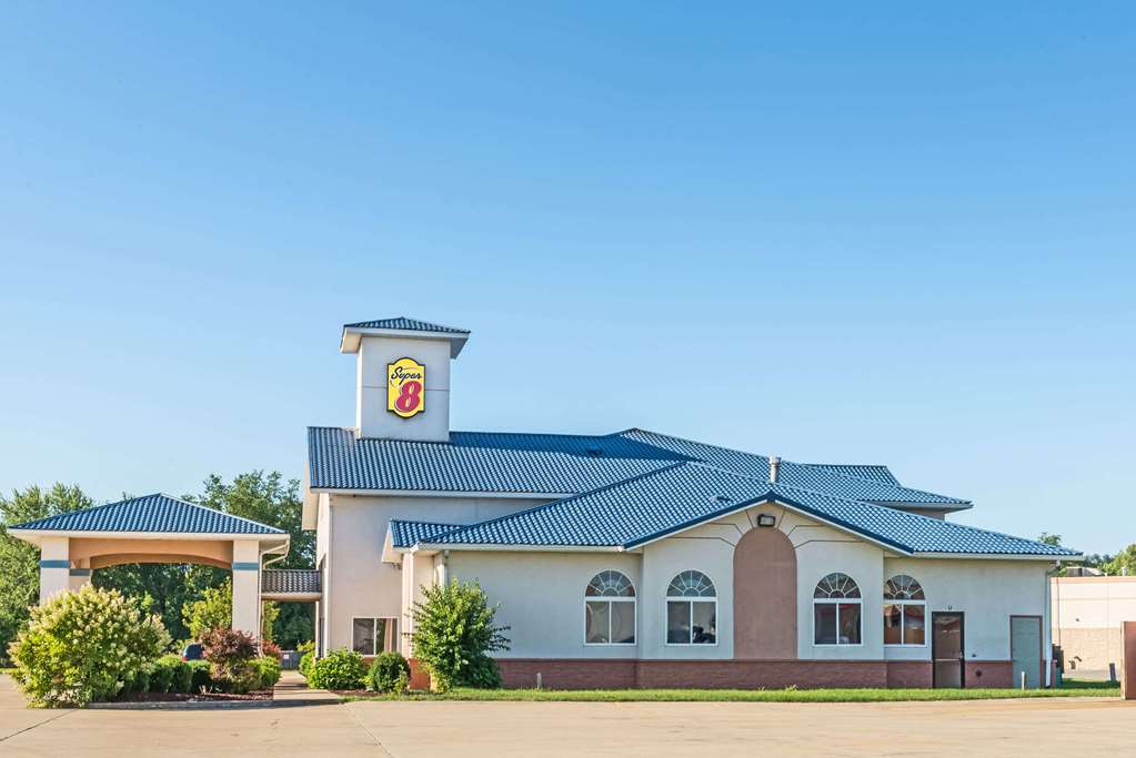 Super 8 by Wyndham Martinsville - photo 2