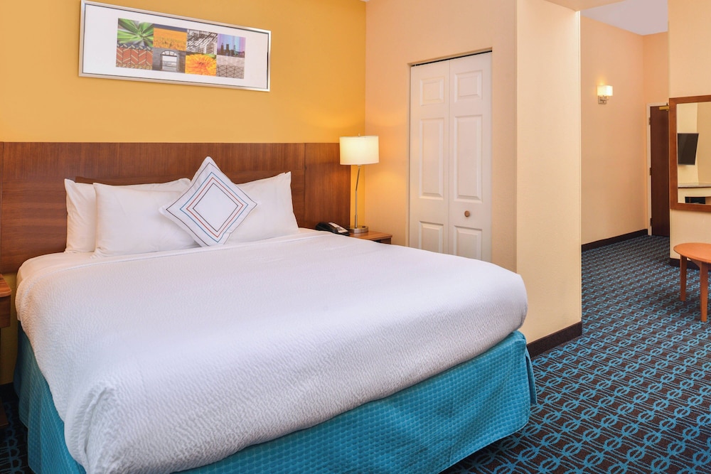 Fairfield Inn & Suites By Marriott Beaumont - photo 13