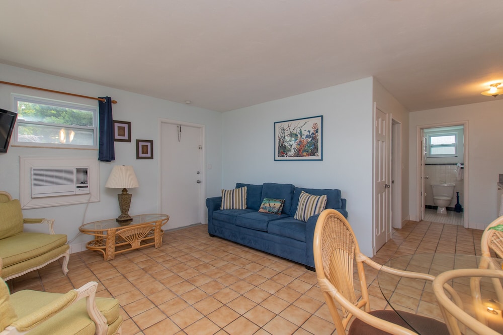 Sunset Cove Beach Resort - photo 99