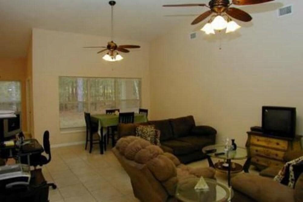 A1 Value Inn Hernando - photo 17