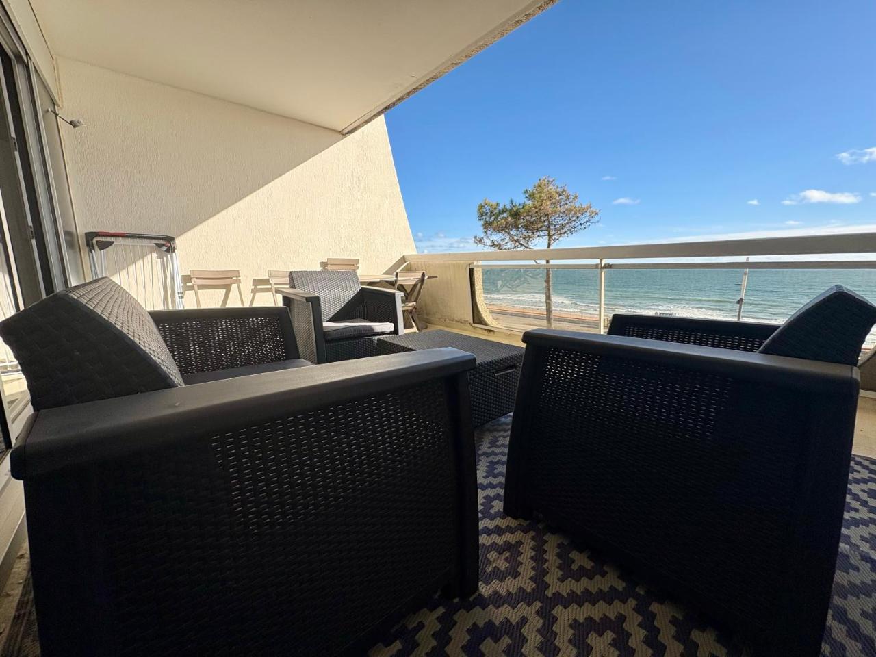 L'ocean En Toile de Fond Appartement Cosy — 4-Star Luxury Hotel in La Baule-Escoublac, France