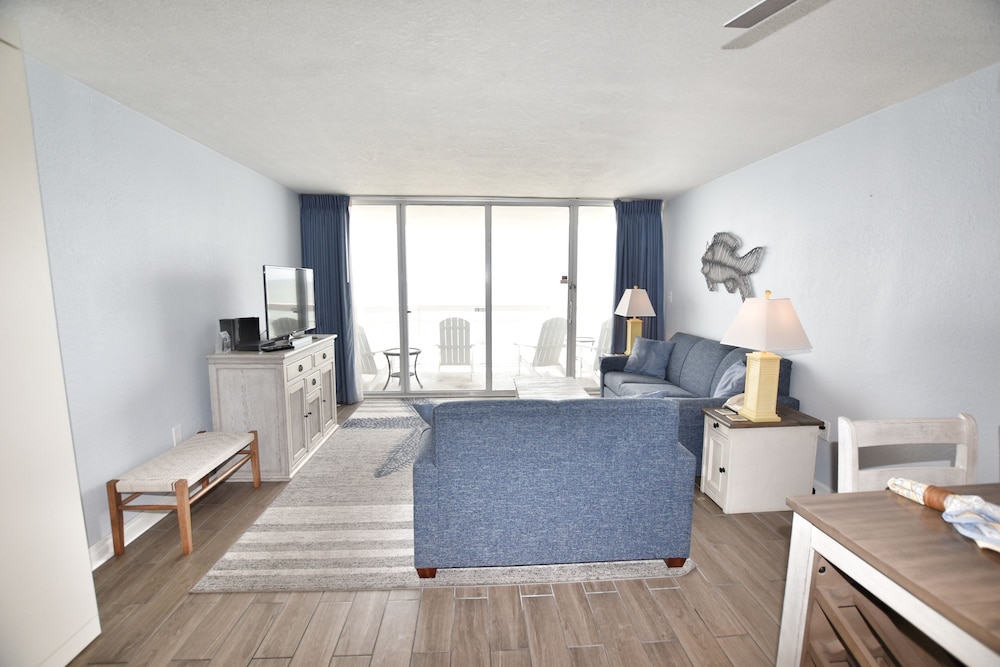 0403 Waters Edge Resort 1 Bedroom Condo by RedAwning - photo 14