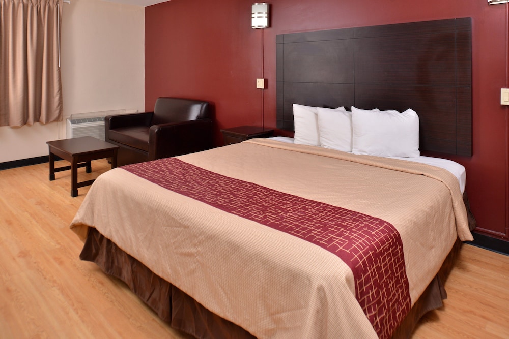 Red Roof Inn Van Horn - photo 6