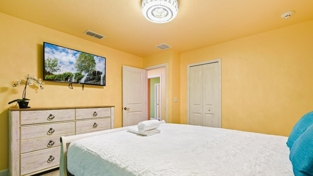 Storey Lake 9br With Theater Pool Spa by Disney Kissimmee - photo 18